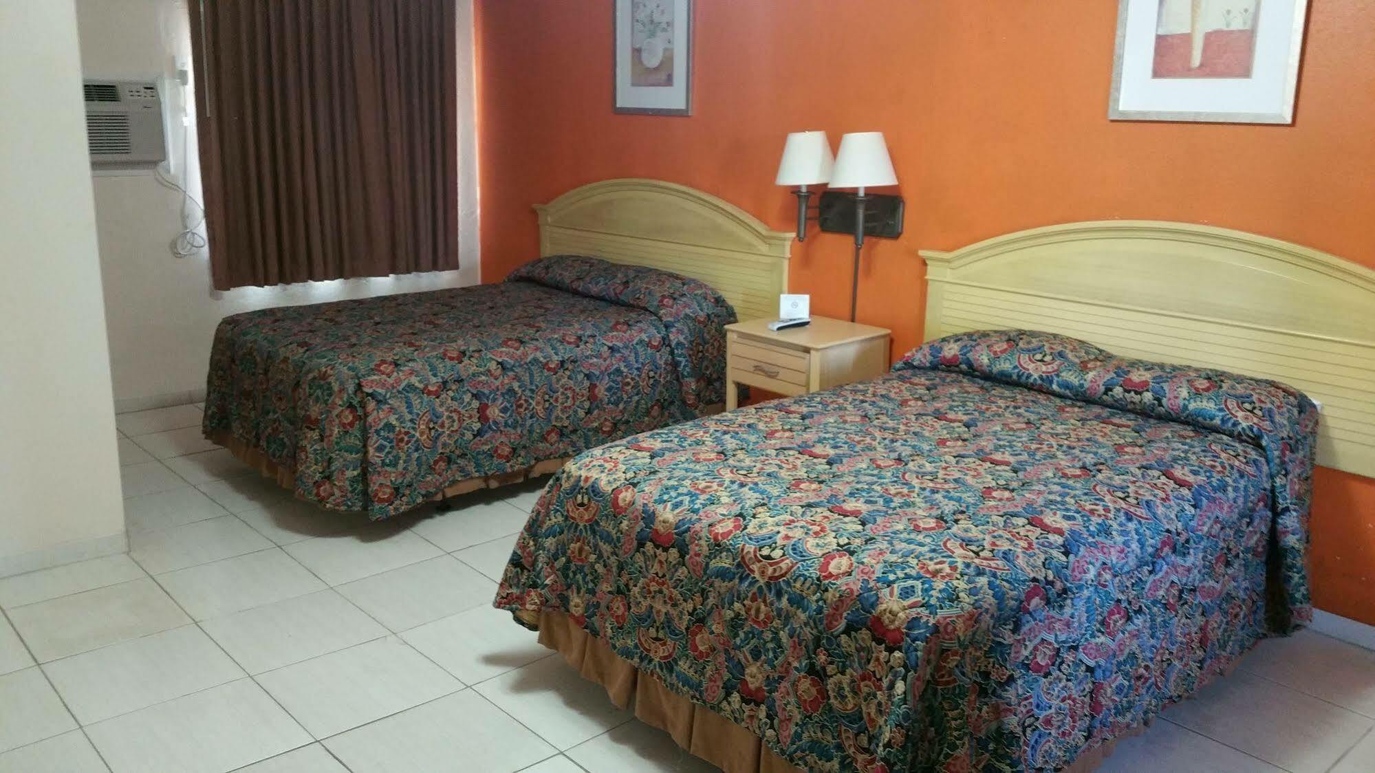 Travelers Inn - Clearwater Eksteriør bilde
